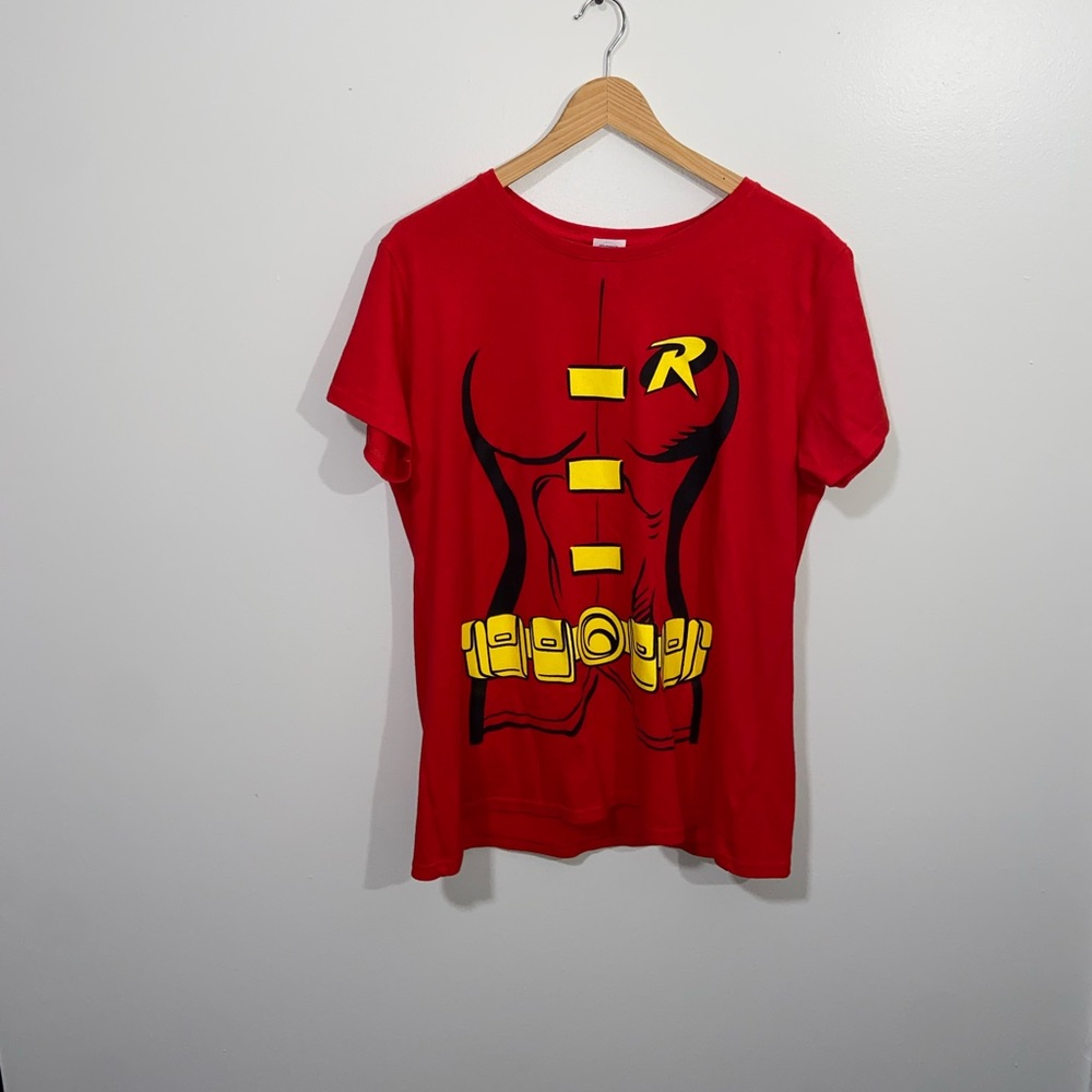 Women’s Robin Costume T-Shirt W/Cape! 🦸‍♀️ (Size: XL) (Color: Red)